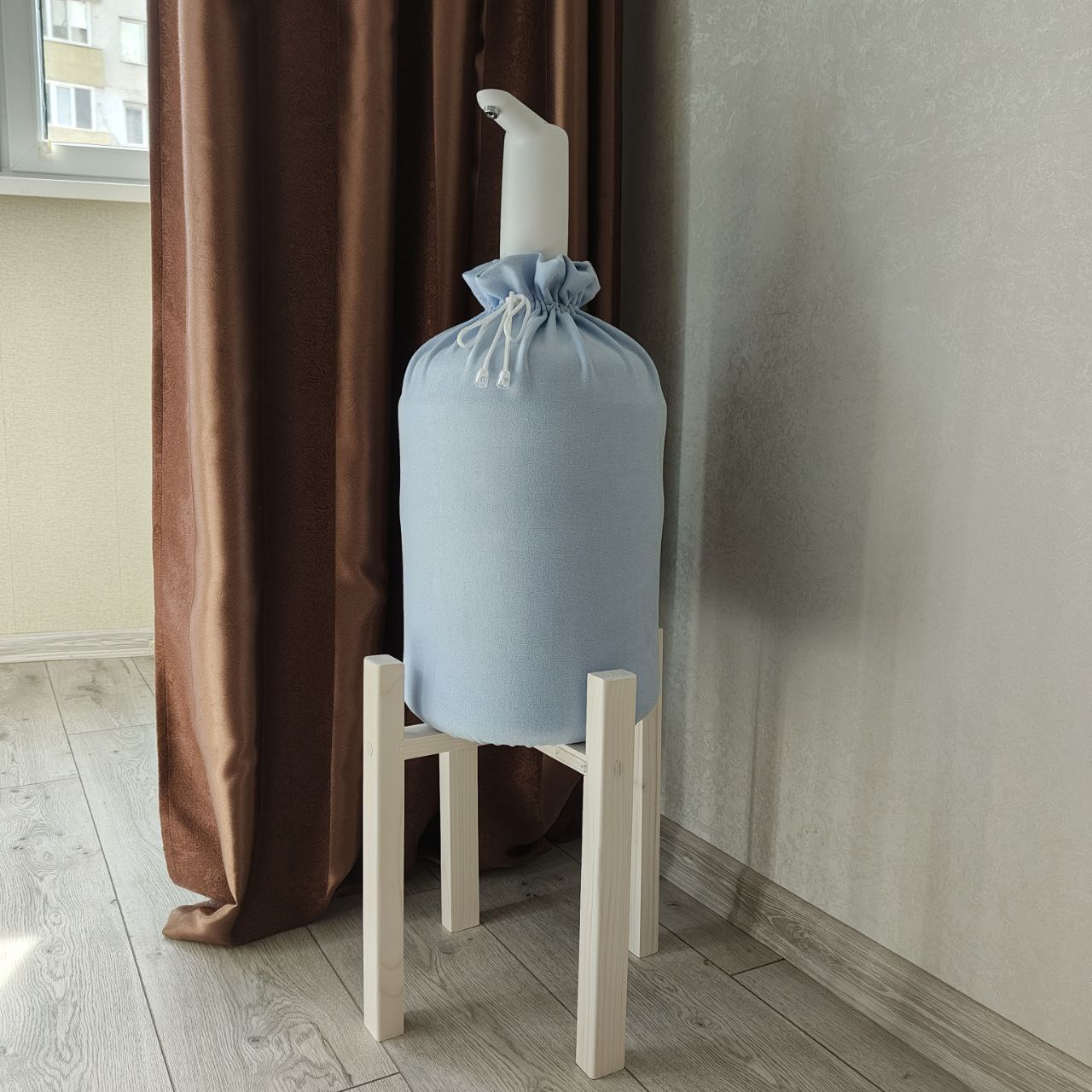 Чохол на бутель 19л блакитний