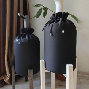 Чохол на бутиль 19л чорний